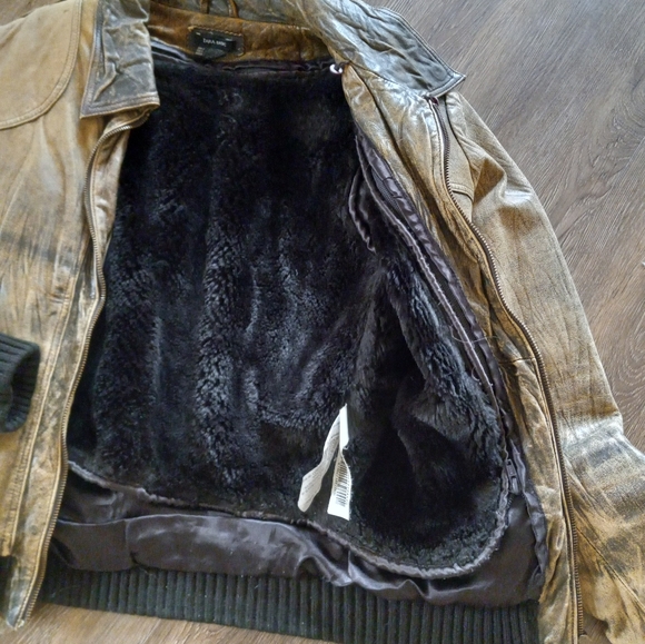 Distressed genuine leather bomber jacket from Zara size S - Picture 2 of 5